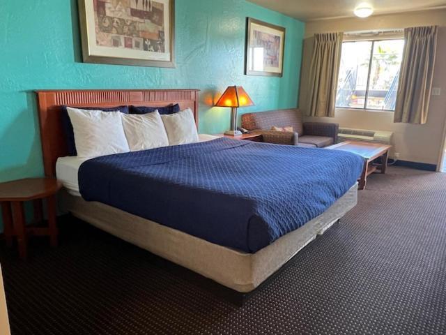 Claridge Inn - Saint George Extérieur photo
